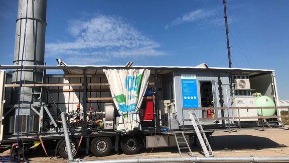 Mobile degassing installation