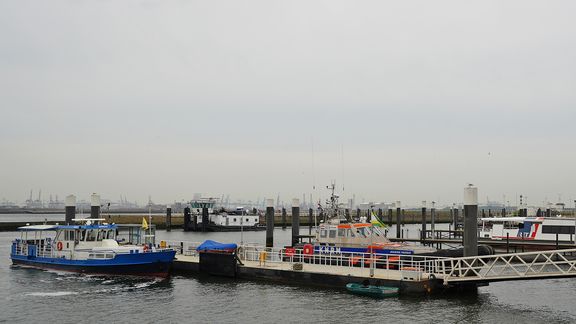 Veerwel pondje Hoek van Holland en Maasvlakte 2