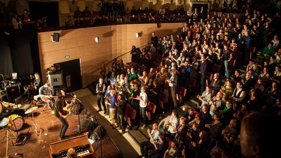 Blaudzun in Jurriaanse zaal