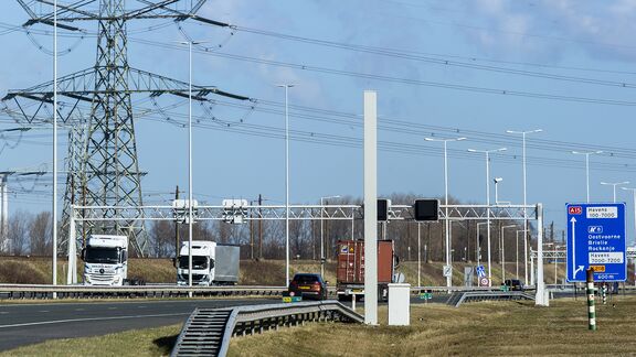 Beladingscanner langs snelweg