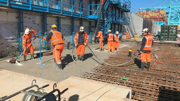 25 procent van het basismateriaal voor constructief beton zal vanaf nu worden vervangen door hoogwaardig geproduceerd betongranulaat, zoals hier in de Amaliahaven