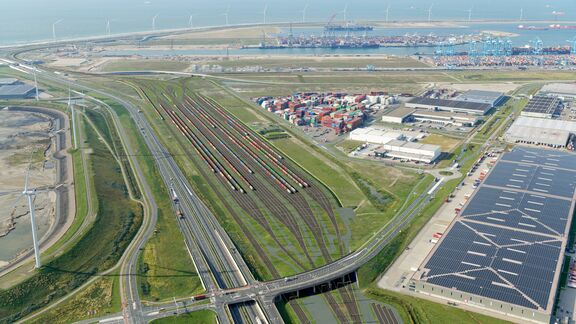 Luchtfoto Emplacement Maasvlakte Zuid