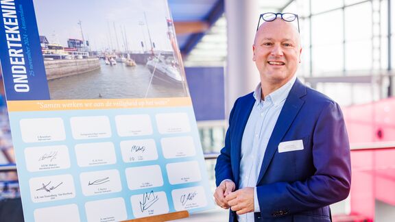 Jan Willem Verkiel ondertekende het convenant namens Havenbedrijf Rotterdam.