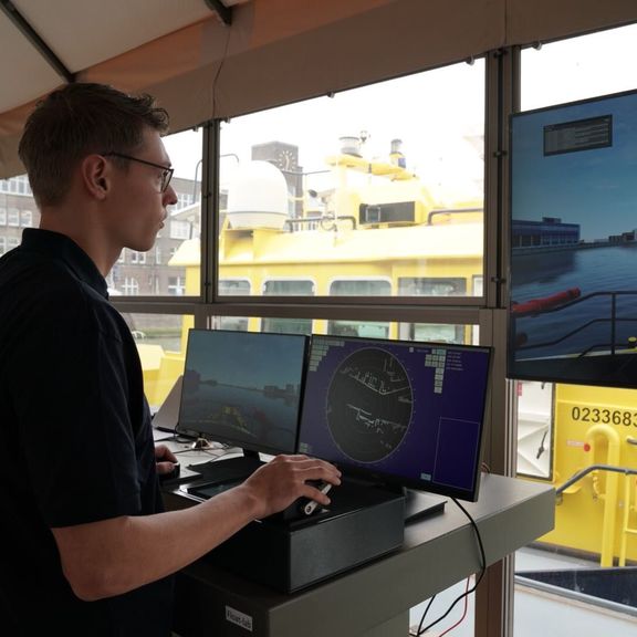 Floatisng Lab at the port of Rotterdam