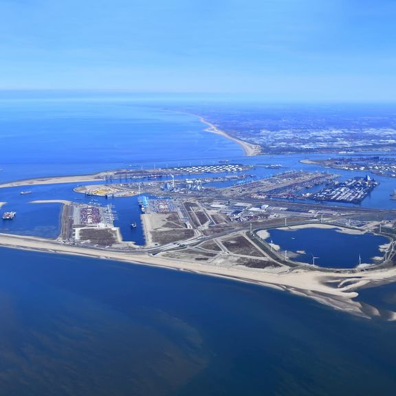 Luftbildaufnahme der Maasvlakte 2