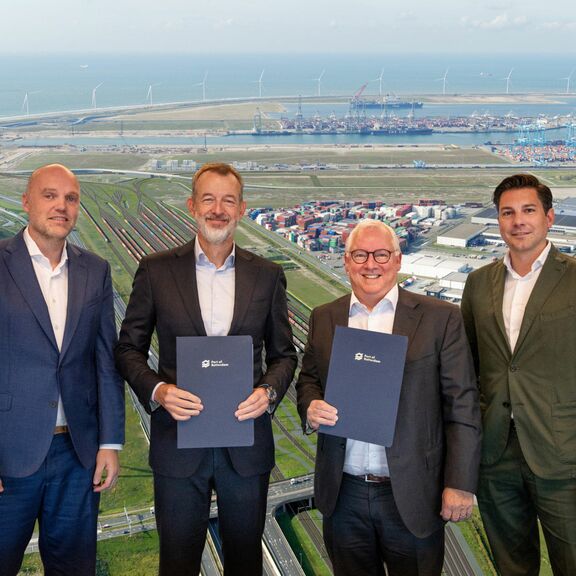 Unterzeichnung Platzierung Maasvlakte Zuid